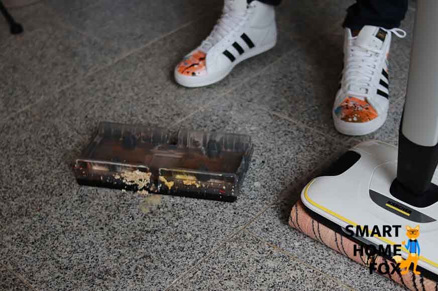 Полный контейнер для грязной воды электрошвабры Karcher FC 7 cordless Premium. 